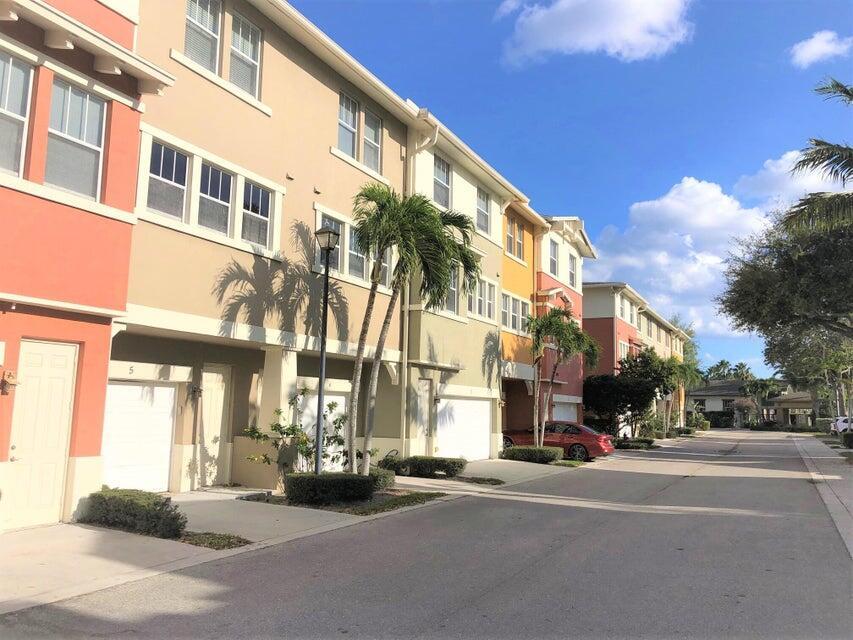 CITYSIDE CONDO - Residential Lease