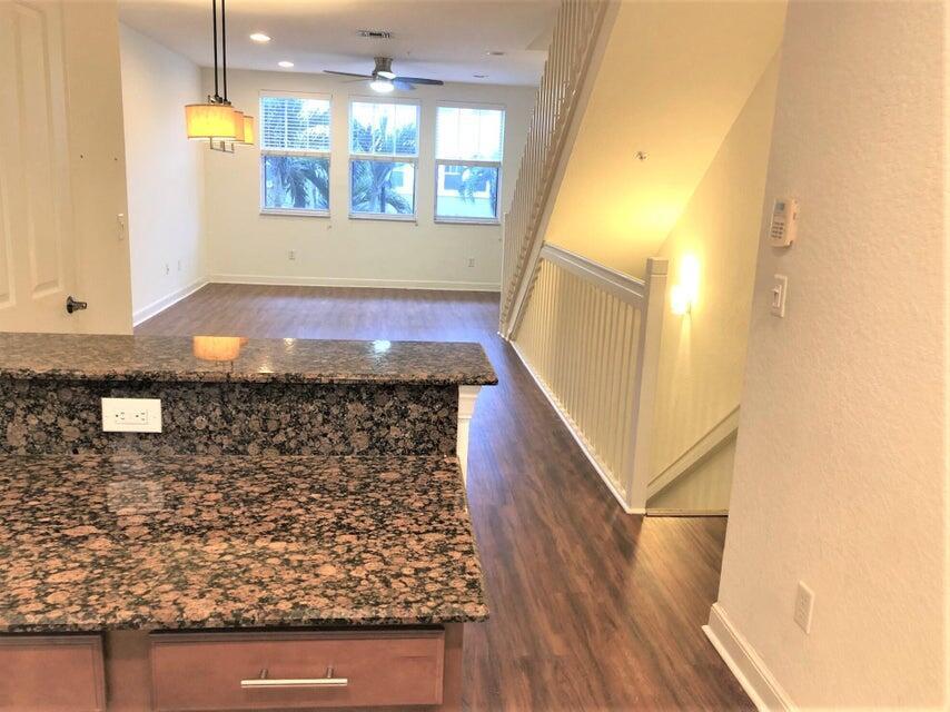 CITYSIDE CONDO - Residential Lease