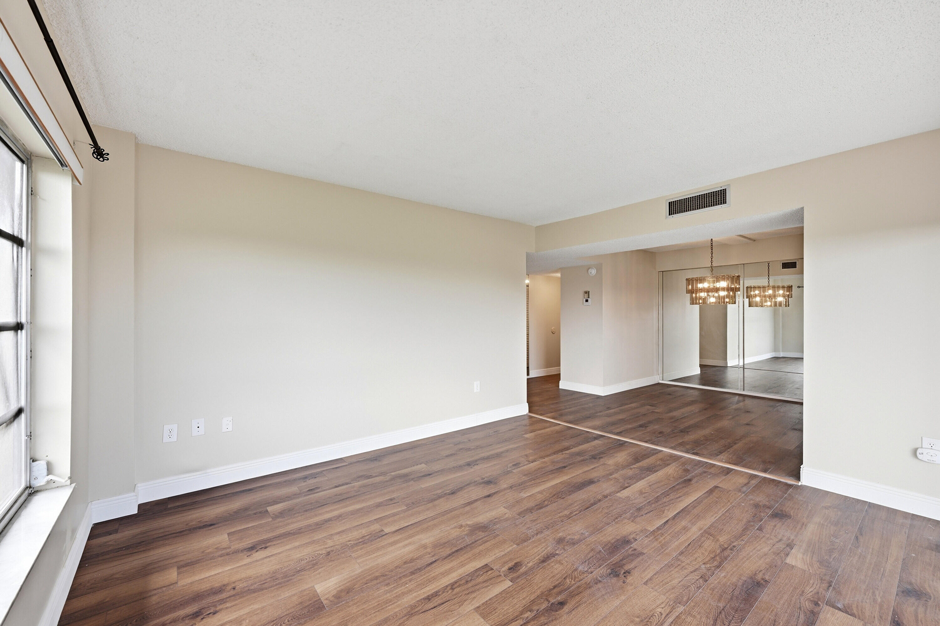MANORS OF INVERRARY I-4 - Residential Lease