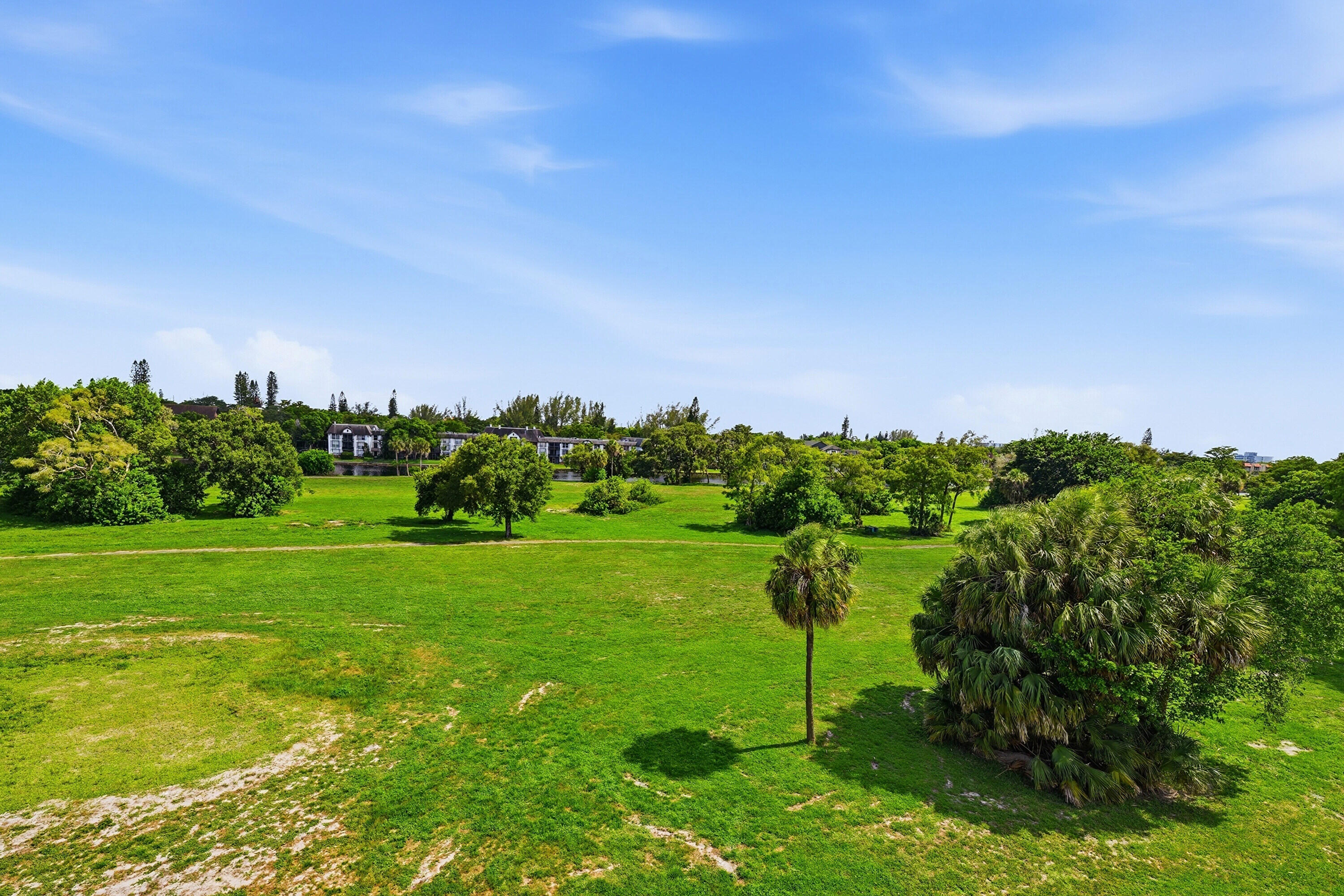 MANORS OF INVERRARY I-4 - Residential Lease