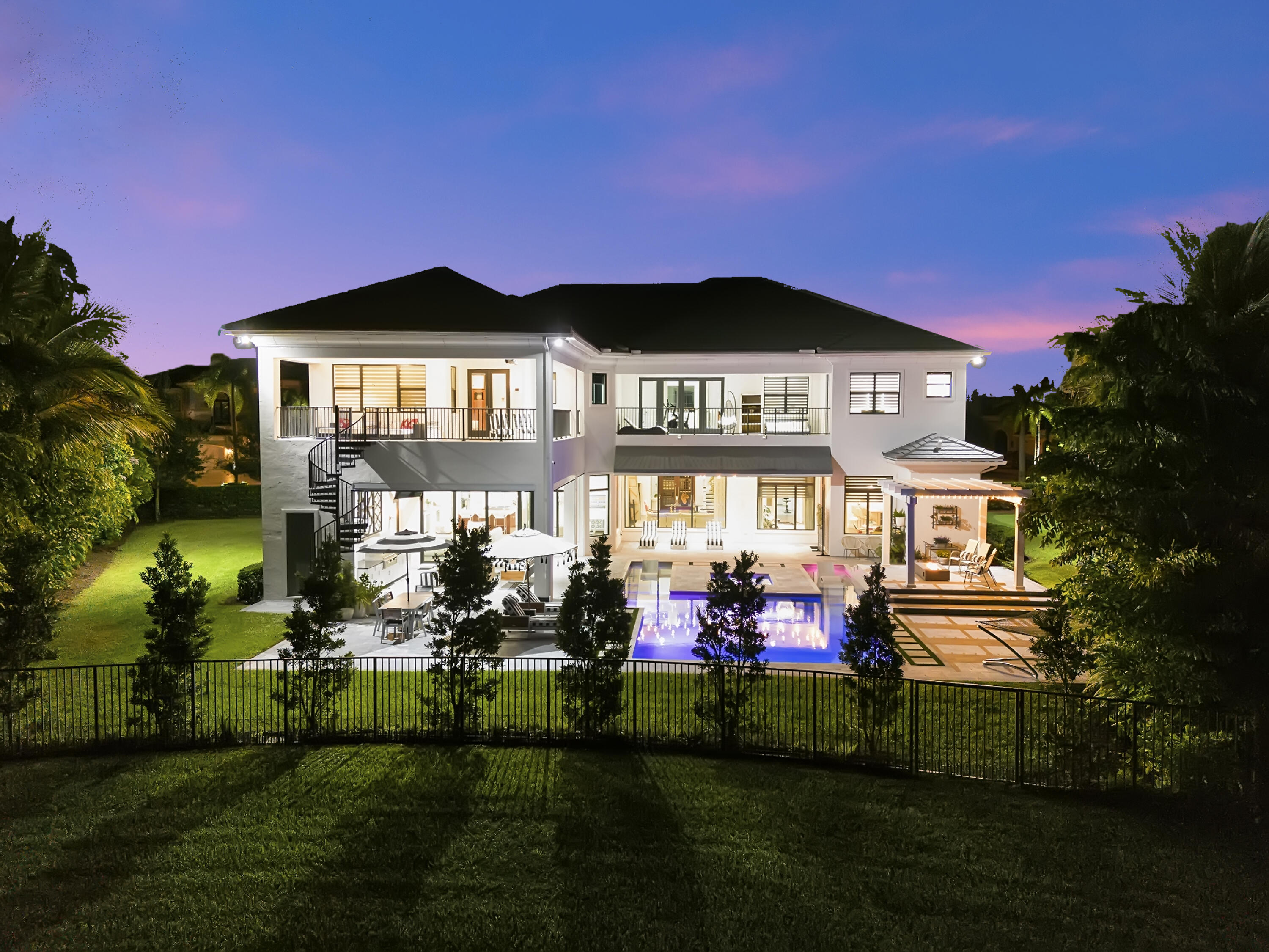 SEVEN BRIDGES - Residential