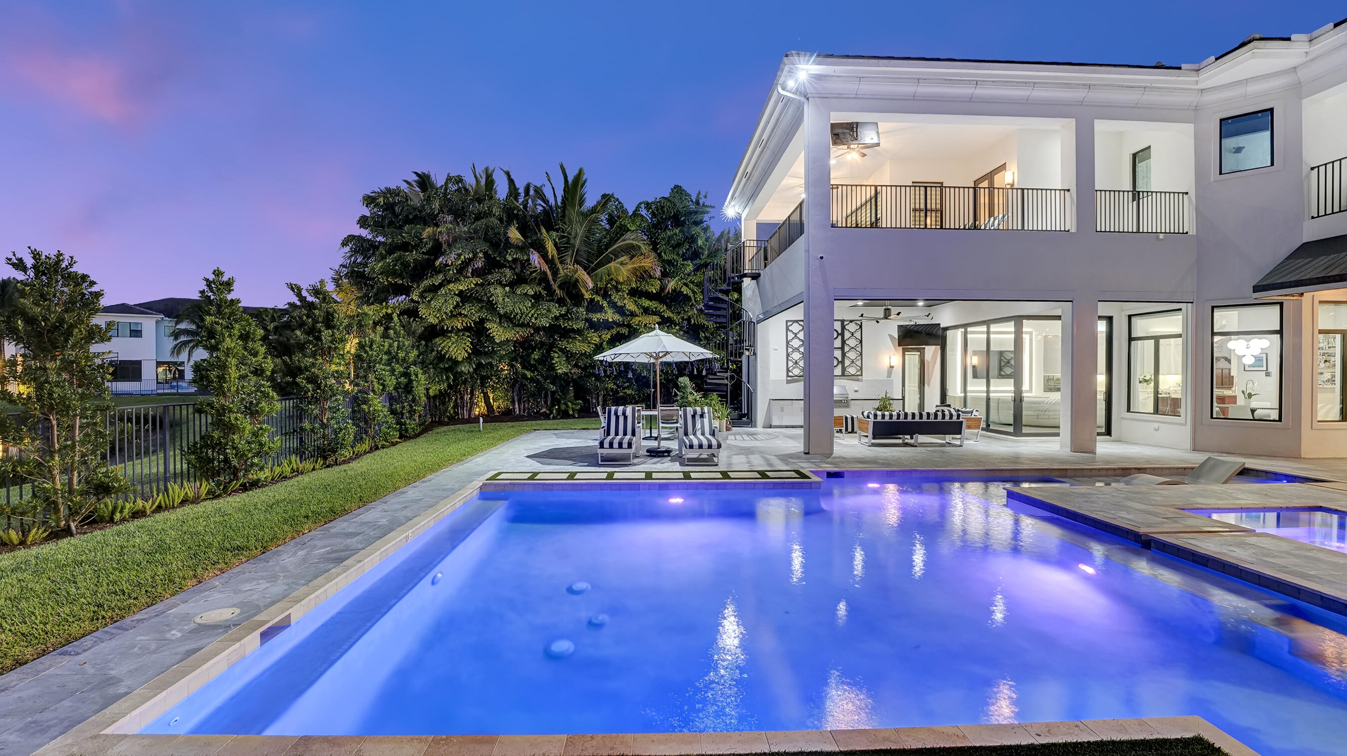 SEVEN BRIDGES - Residential