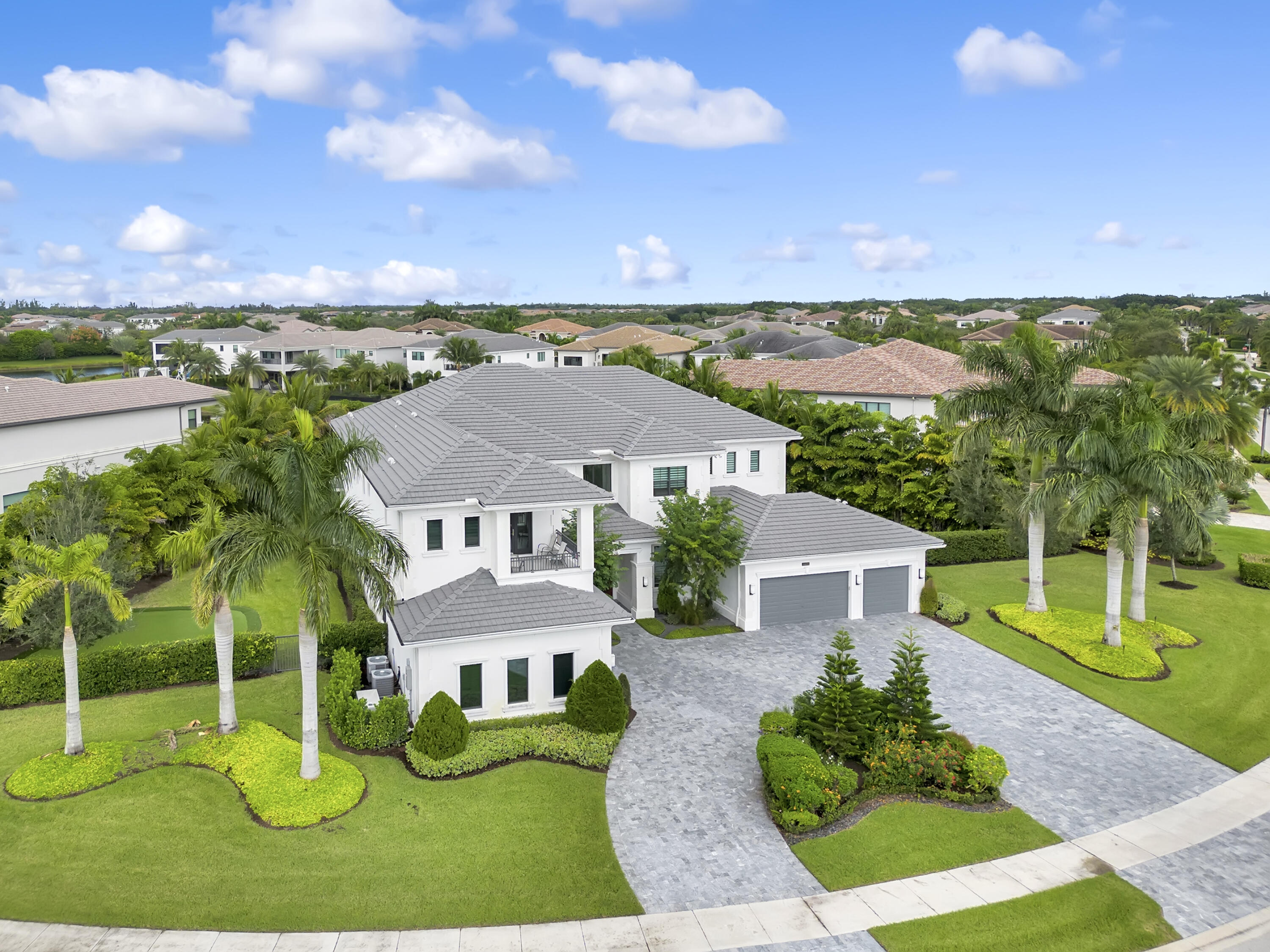 SEVEN BRIDGES - Residential