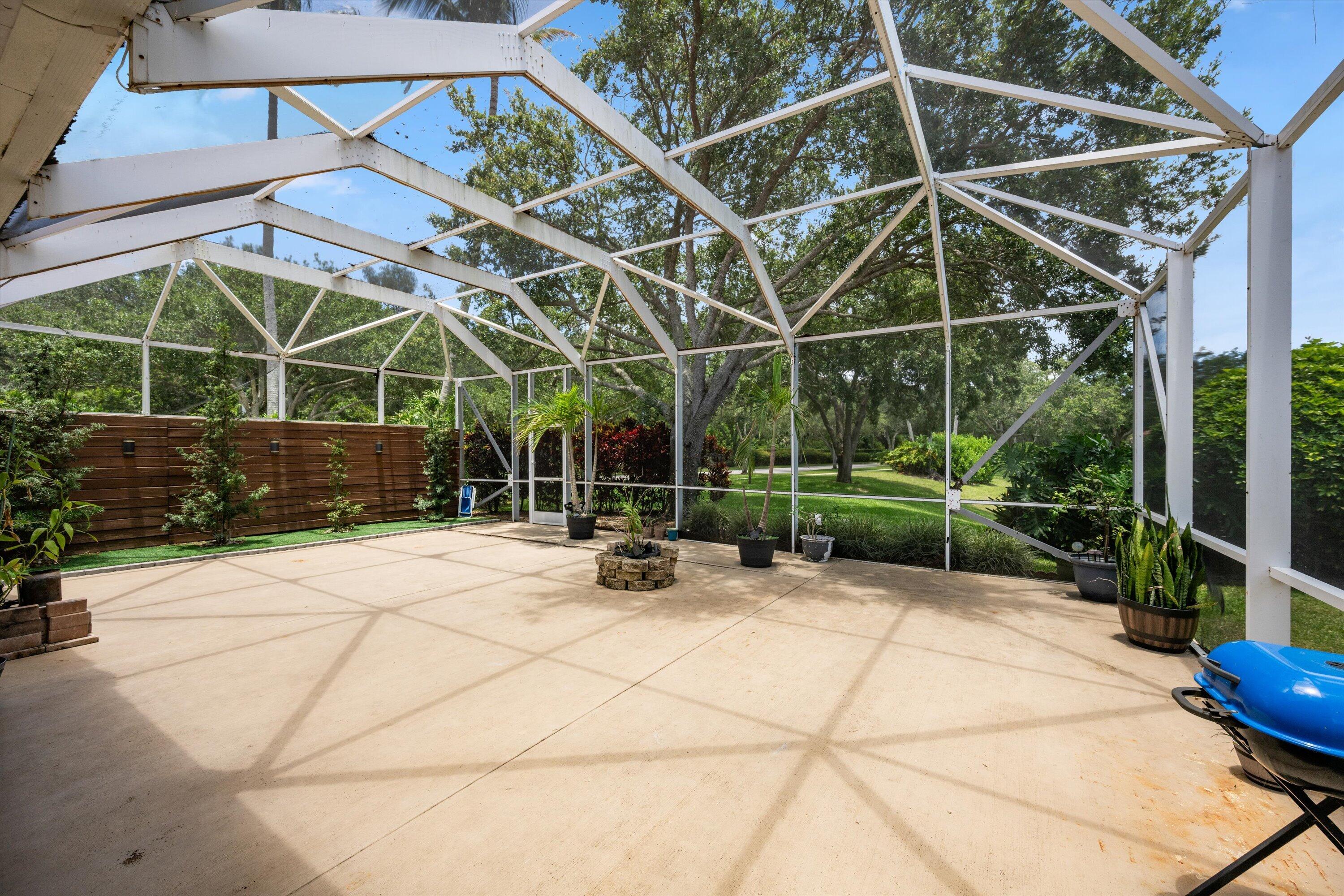 RIVERWALK 3 - Residential