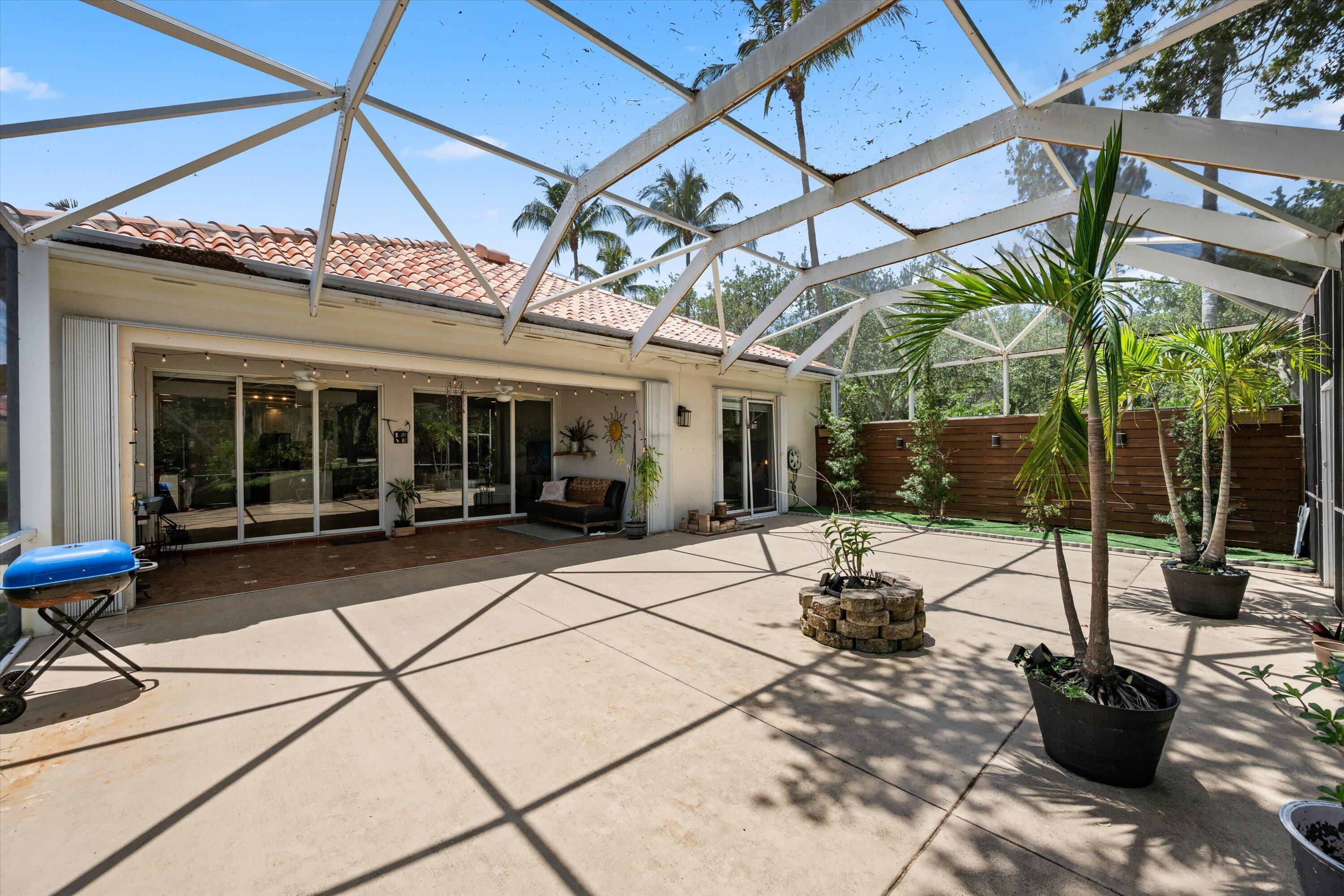 RIVERWALK 3 - Residential