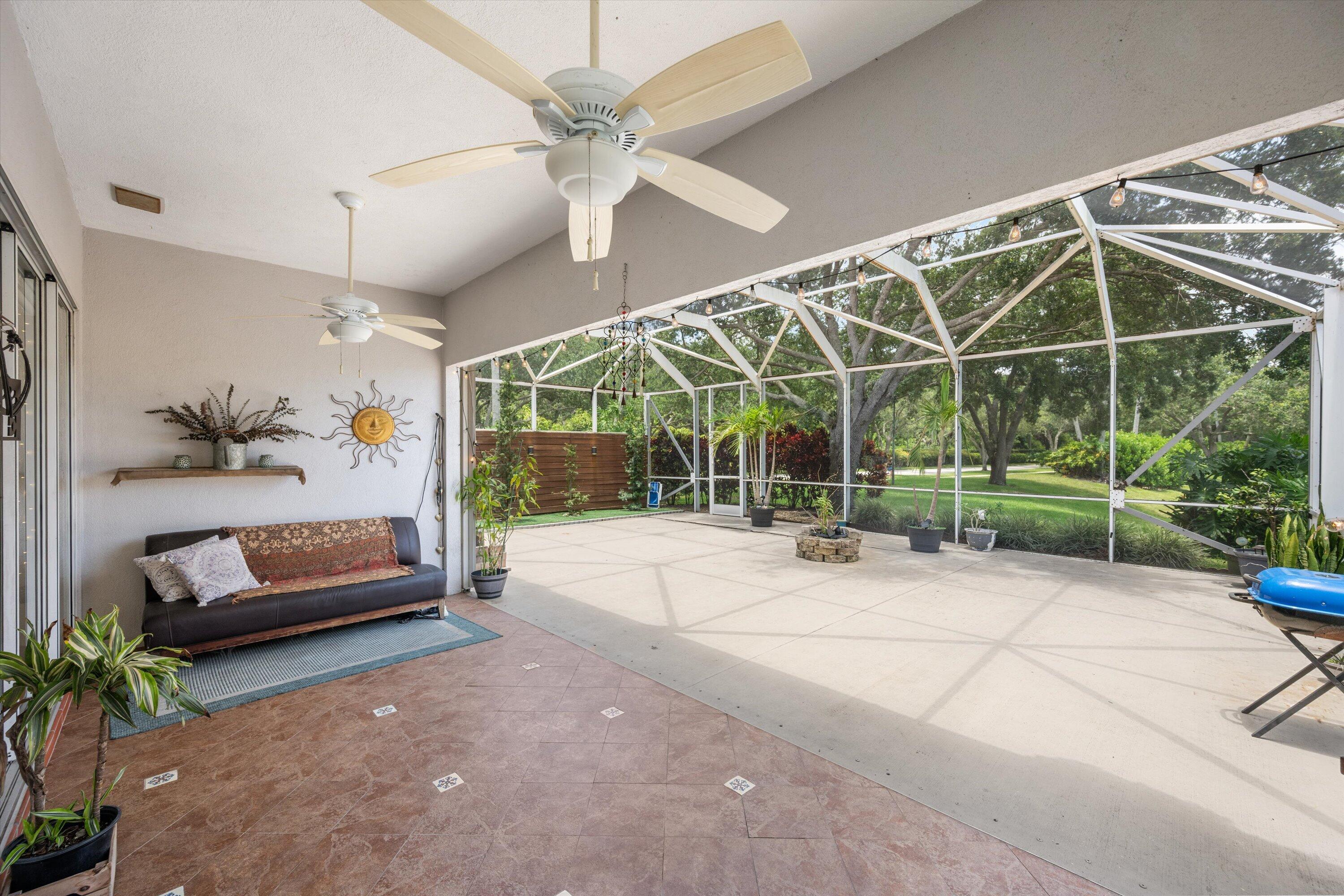 RIVERWALK 3 - Residential