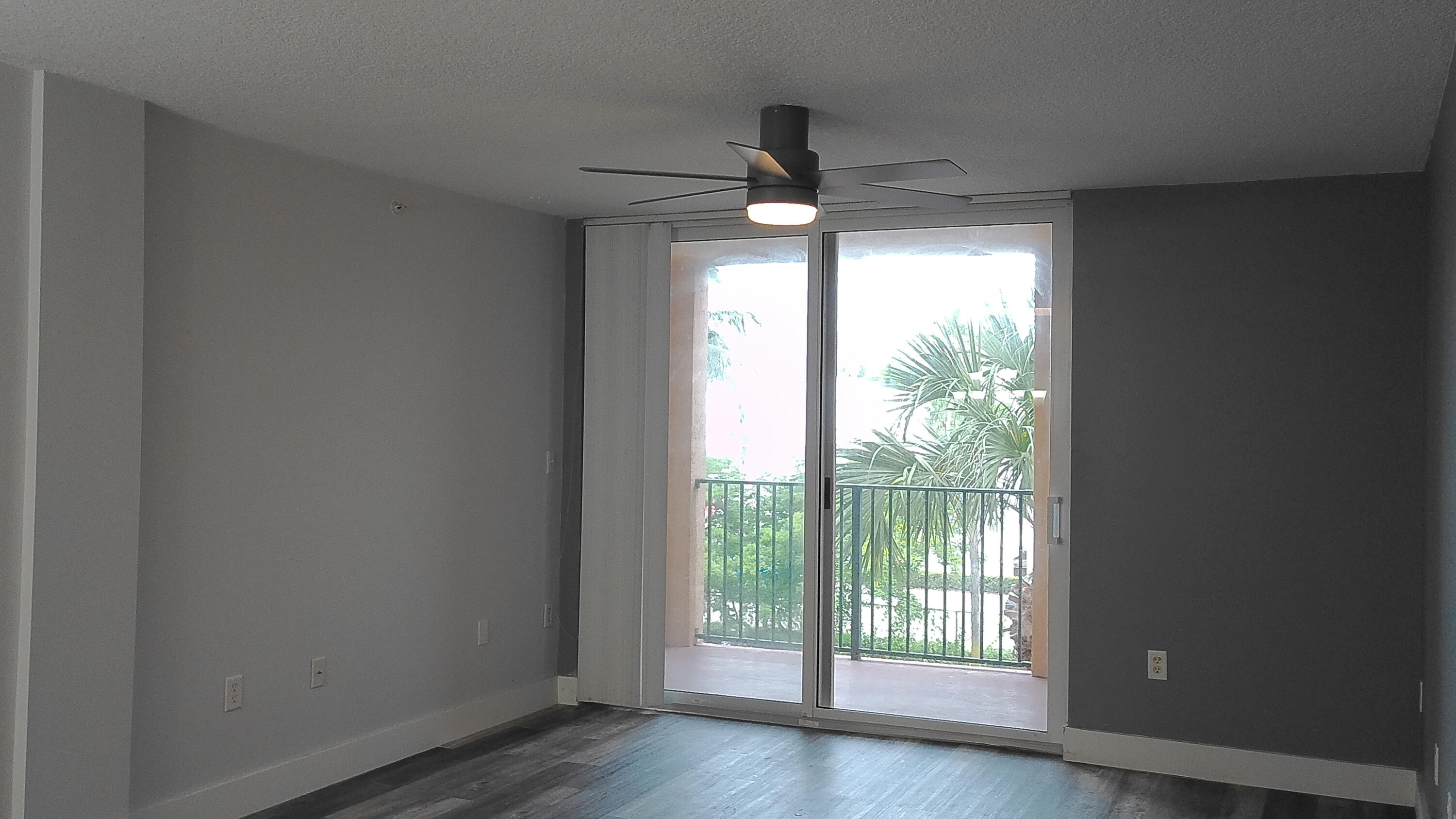 HYPOLUXOS MARINERS CAY CONDO - Residential