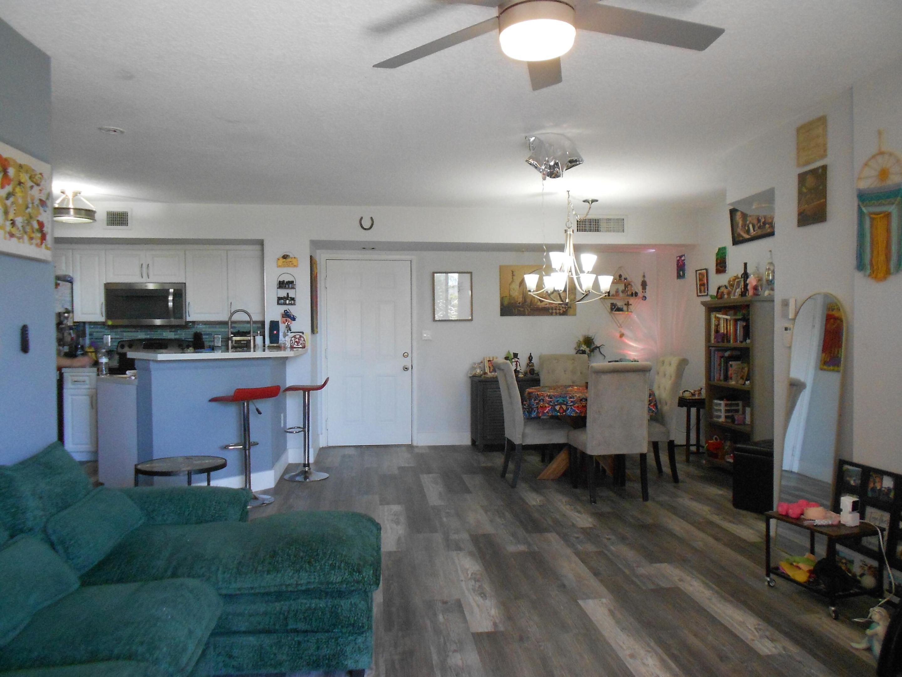 HYPOLUXOS MARINERS CAY CONDO - Residential