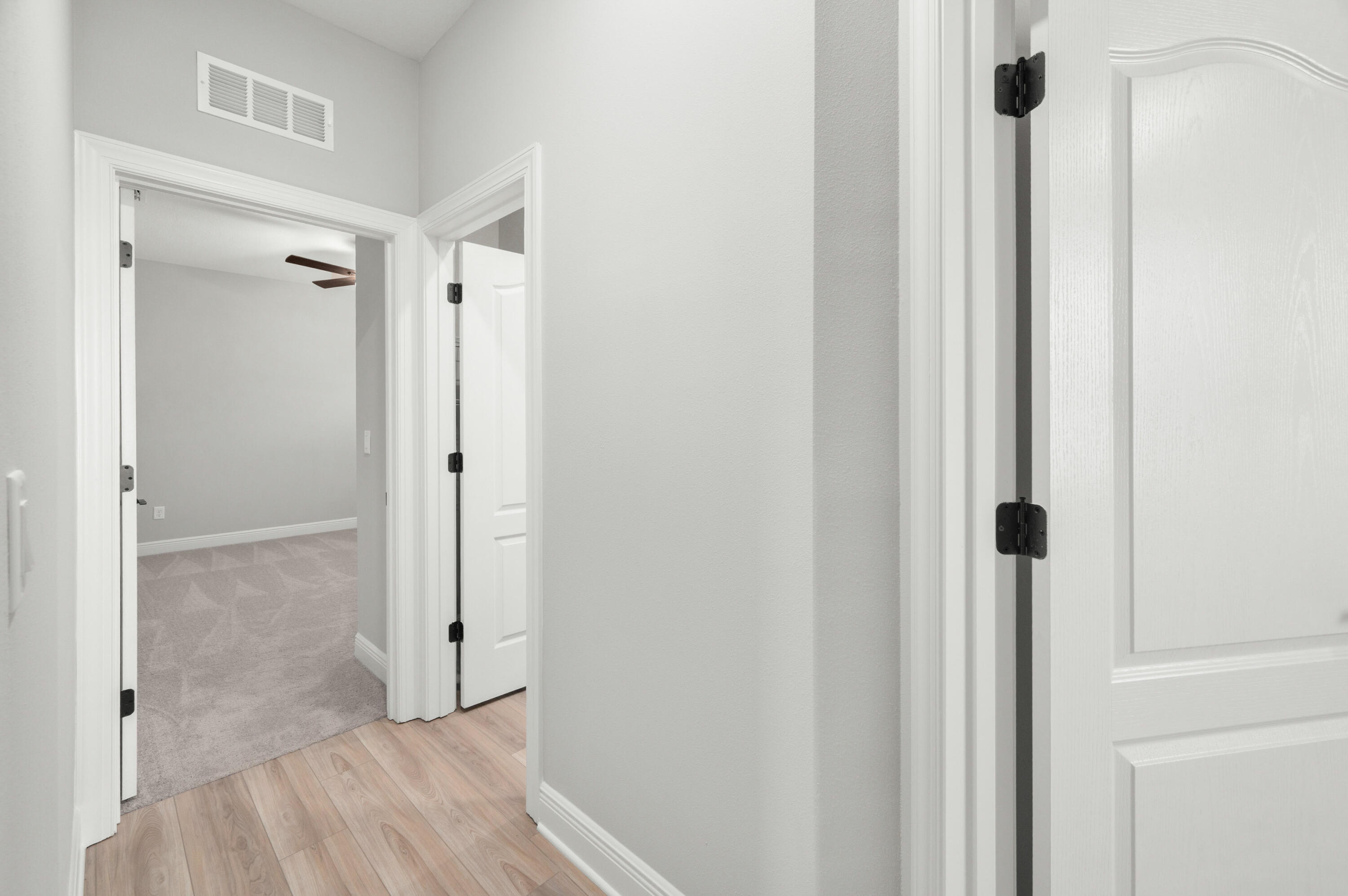 VERO LAKE ESTATES UNIT E - Residential