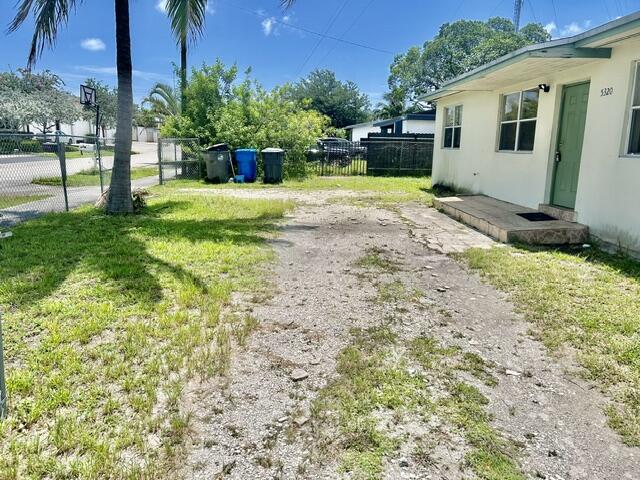 MIAMI GARDENS ESTATES SEC 8 - Residential