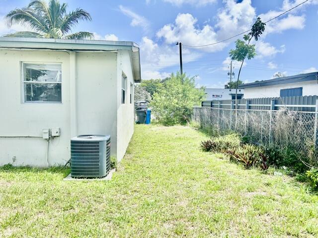 MIAMI GARDENS ESTATES SEC 8 - Residential