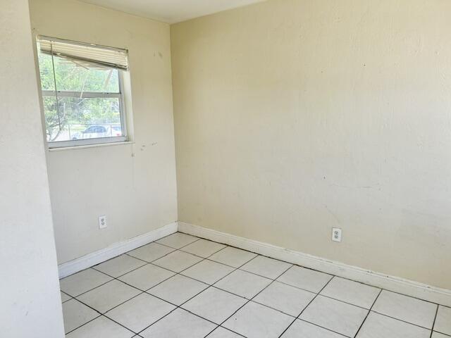 MIAMI GARDENS ESTATES SEC 8 - Residential