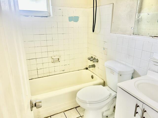 MIAMI GARDENS ESTATES SEC 8 - Residential