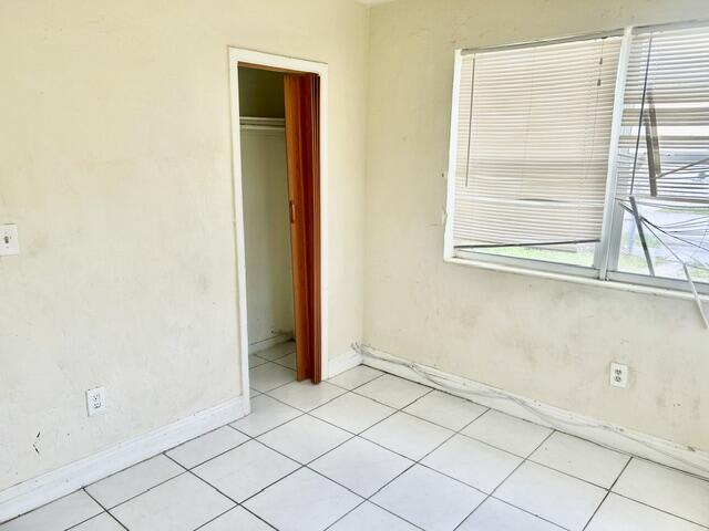 MIAMI GARDENS ESTATES SEC 8 - Residential