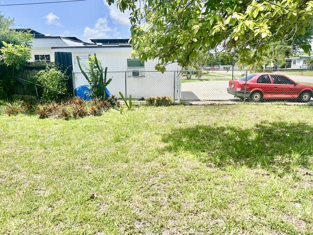 MIAMI GARDENS ESTATES SEC 8 - Residential