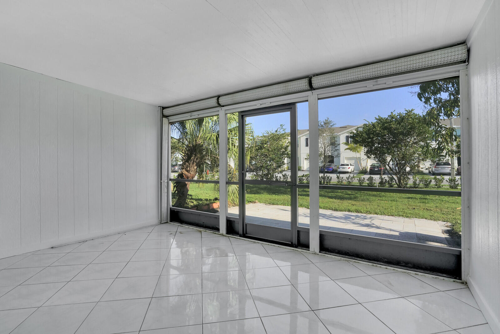 FOUNTAINS OF PALM BEACH CONDO 2 - Residential Lease