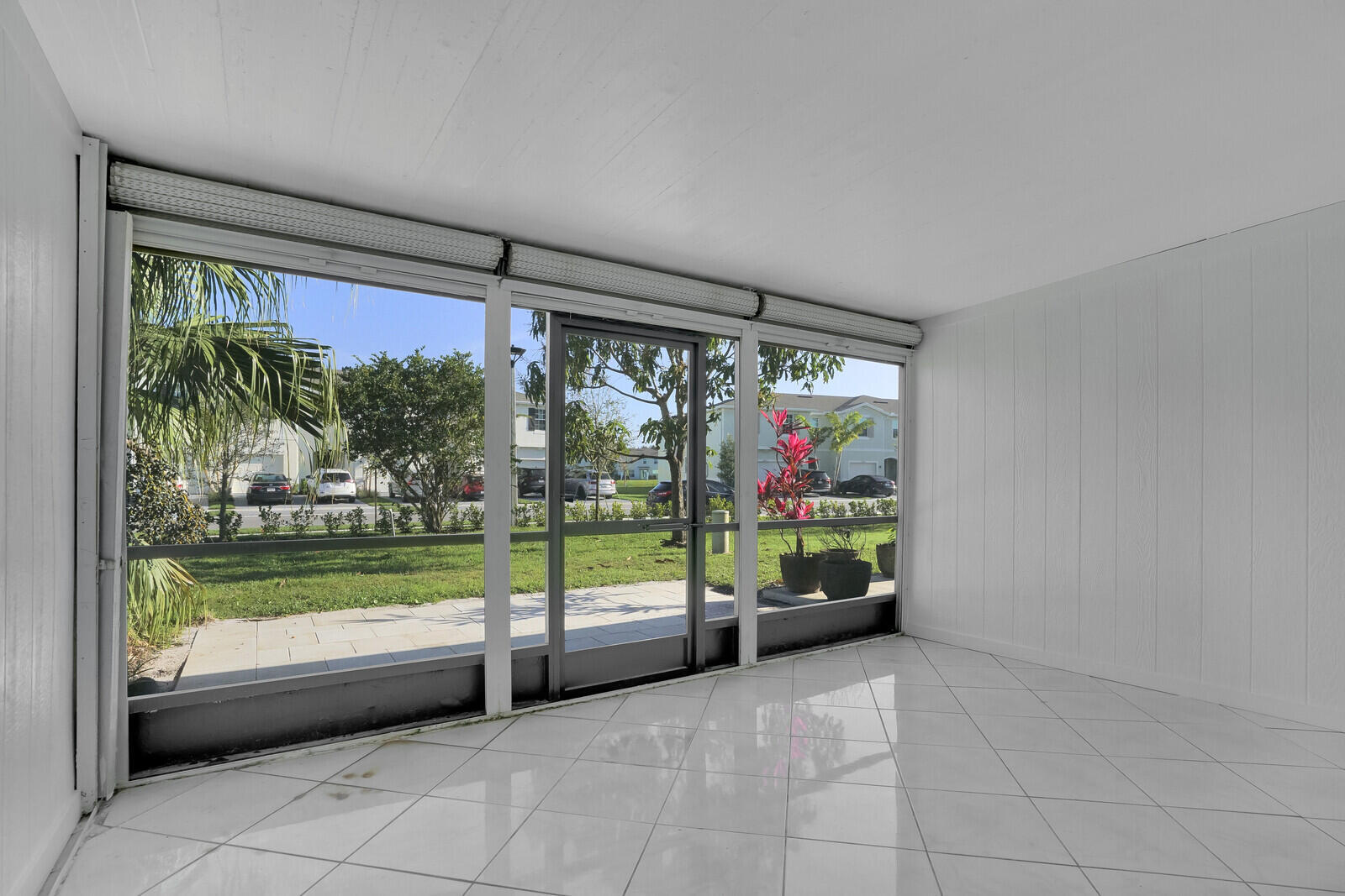 FOUNTAINS OF PALM BEACH CONDO 2 - Residential Lease