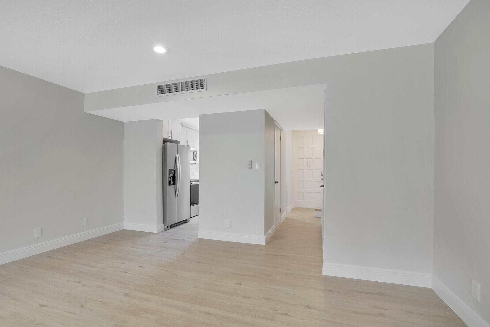 FOUNTAINS OF PALM BEACH CONDO 2 - Residential Lease