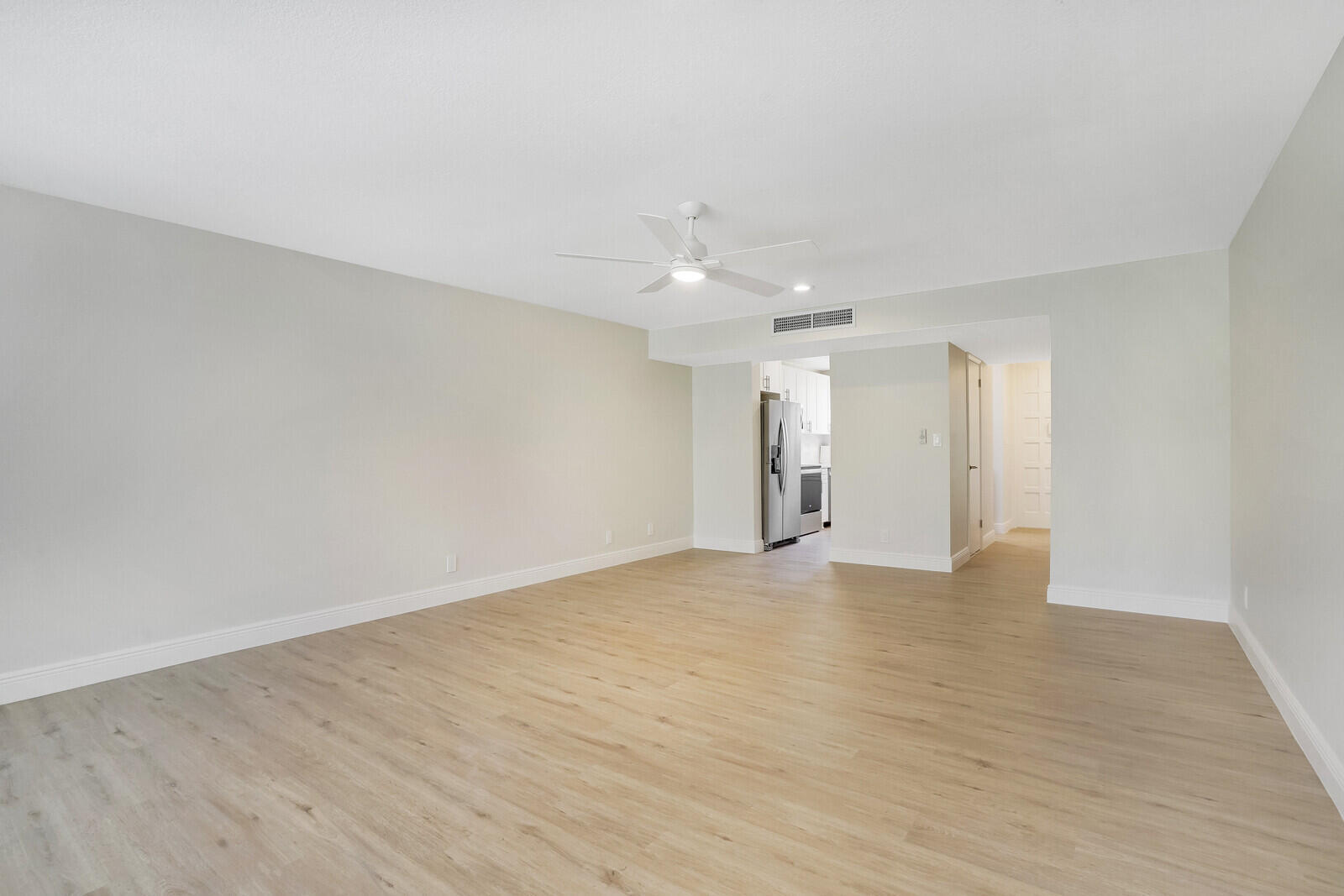 FOUNTAINS OF PALM BEACH CONDO 2 - Residential Lease