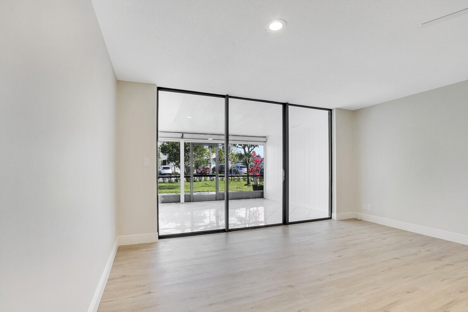 FOUNTAINS OF PALM BEACH CONDO 2 - Residential Lease