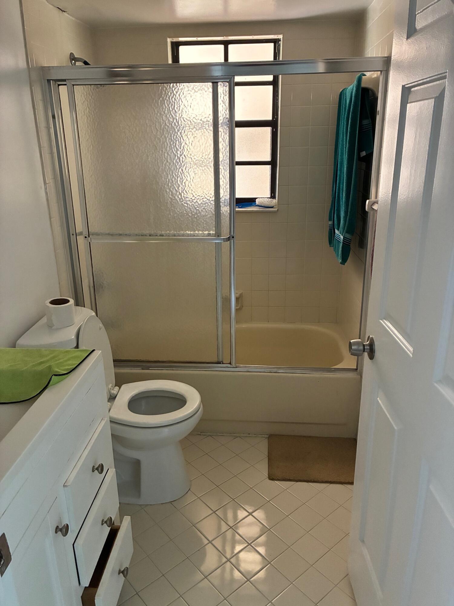OAK COURT CONDO - Residential Lease