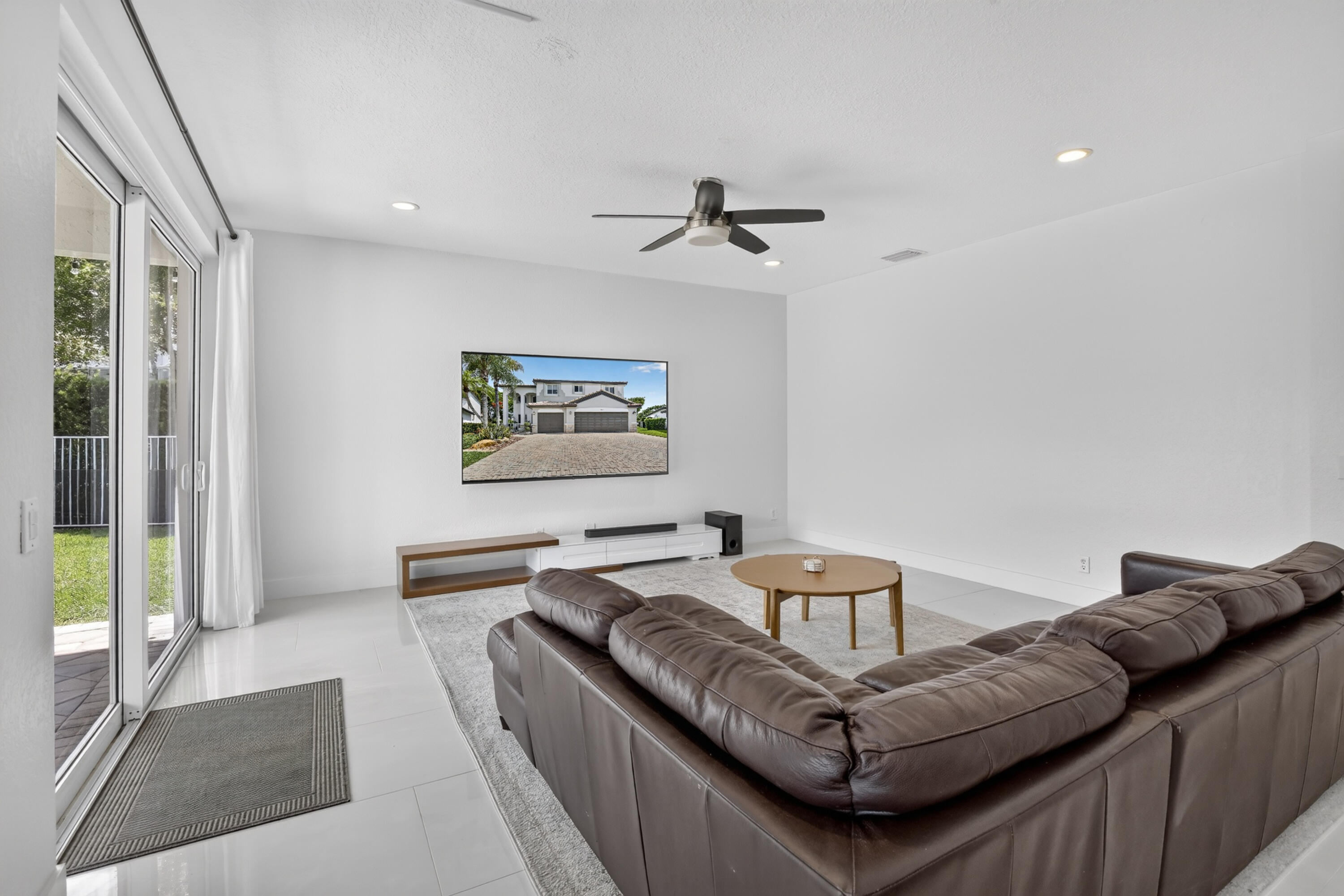 Falcon Ridge - Residential Lease