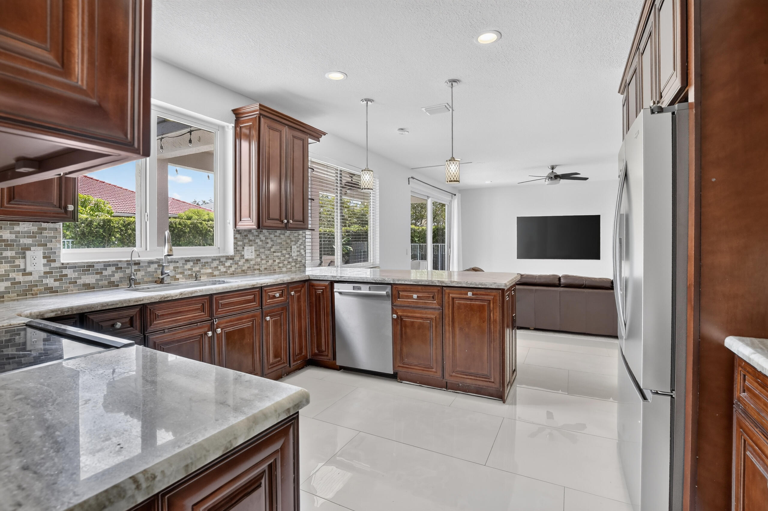 Falcon Ridge - Residential Lease