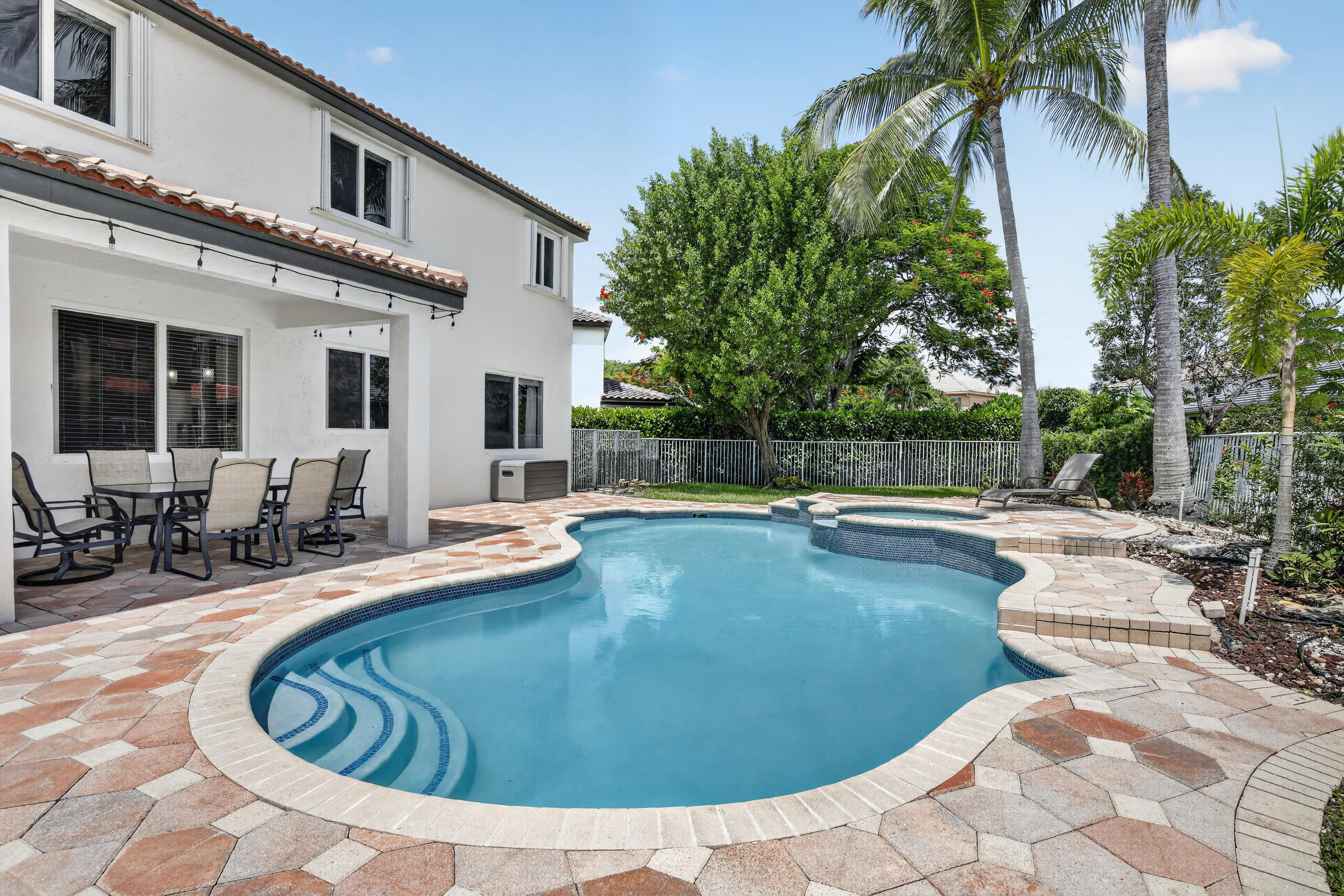 Falcon Ridge - Residential Lease