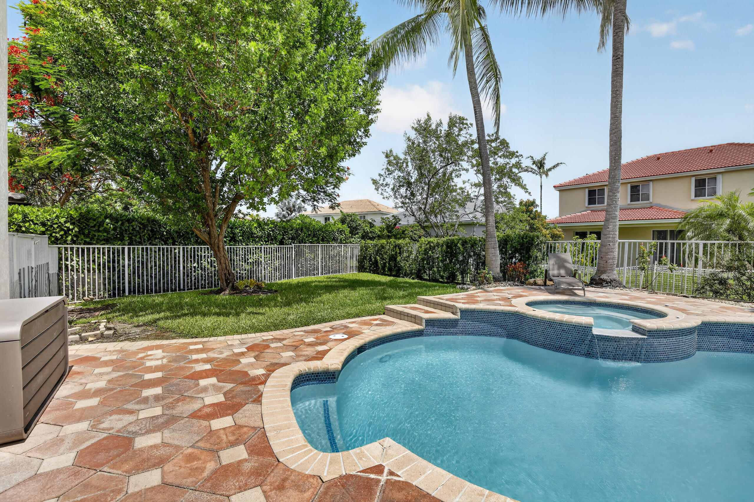 Falcon Ridge - Residential Lease
