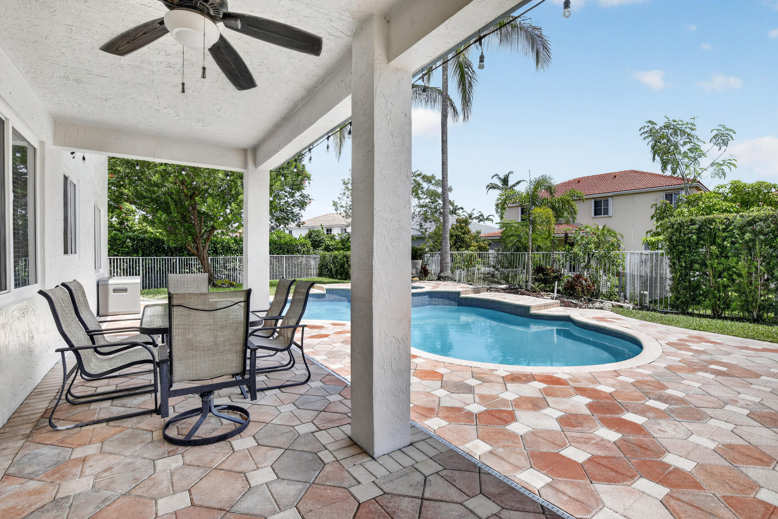 Falcon Ridge - Residential Lease