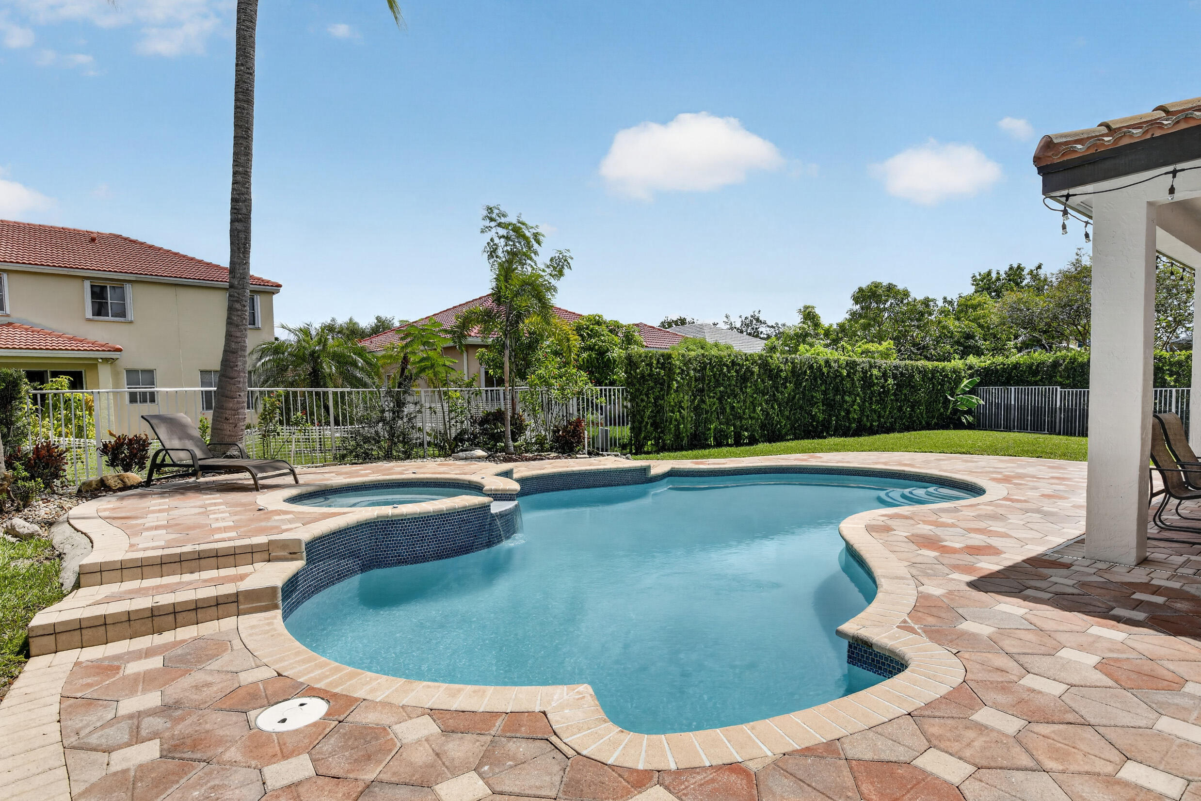 Falcon Ridge - Residential Lease