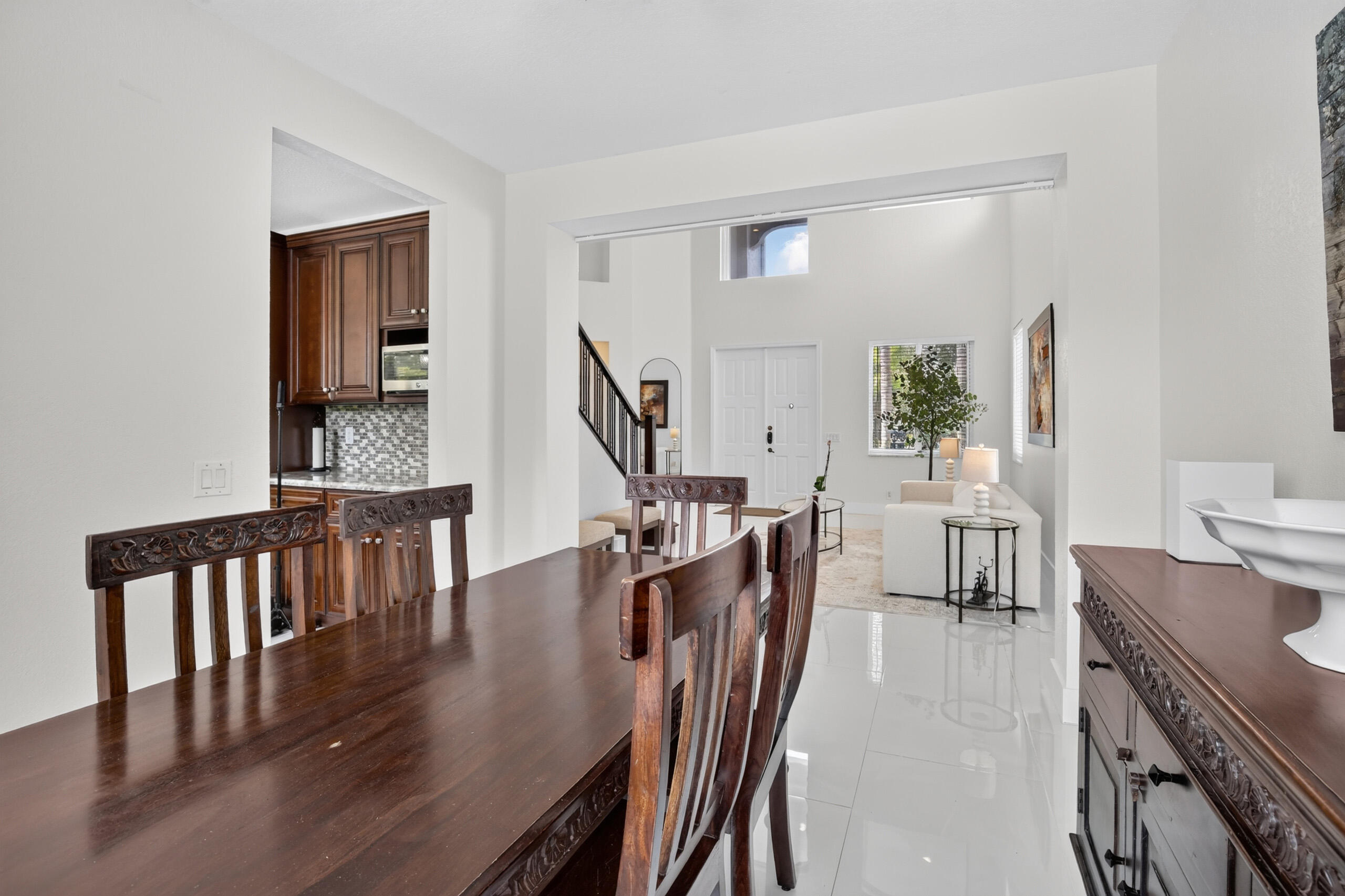 Falcon Ridge - Residential Lease
