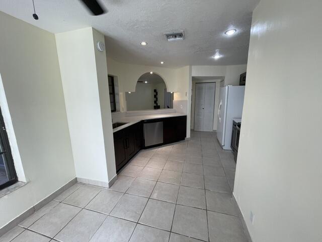 JACARANDA PARCEL 253 - Residential Lease