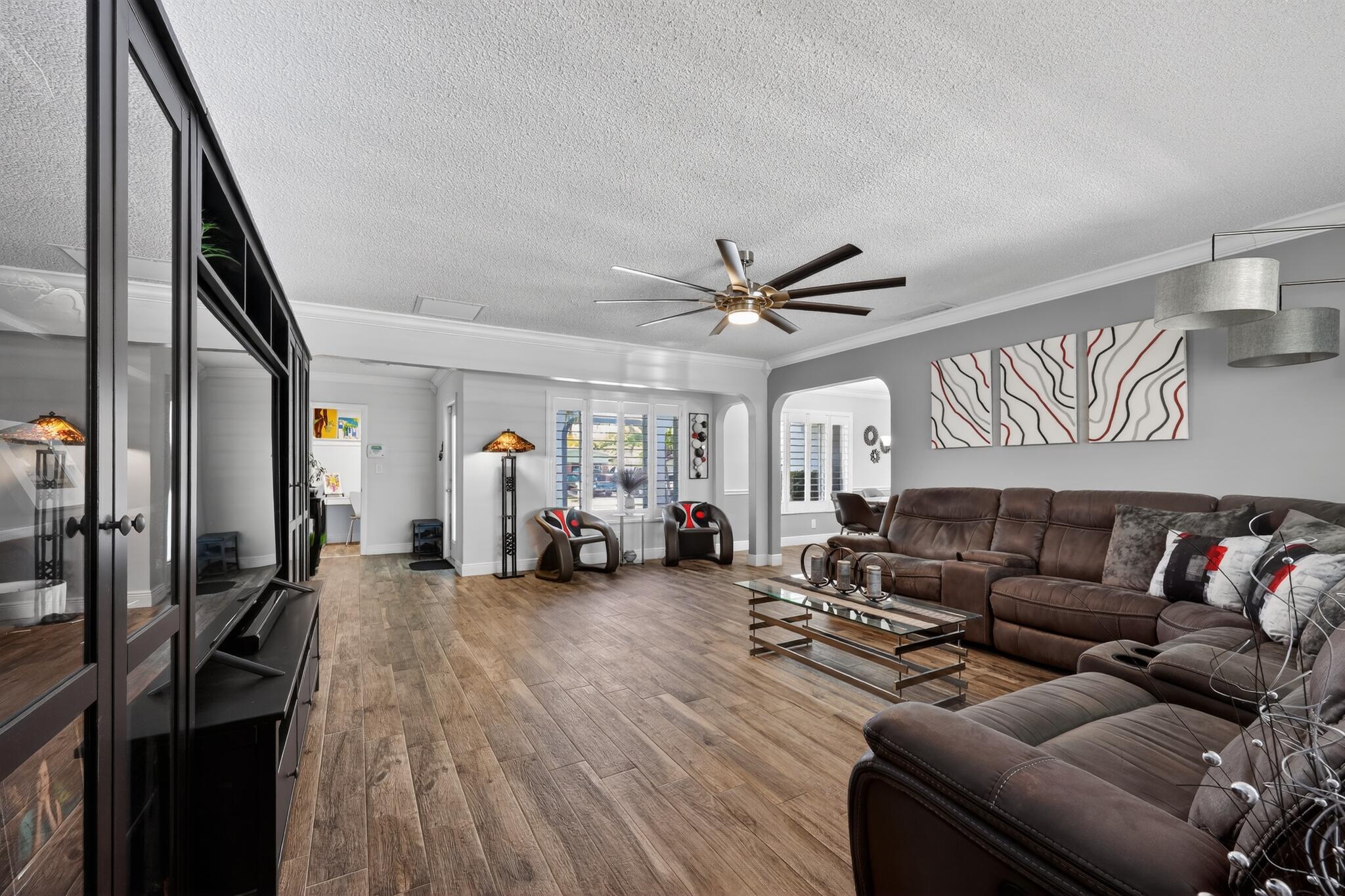 PASADENA LAKES SOUTH - Residential