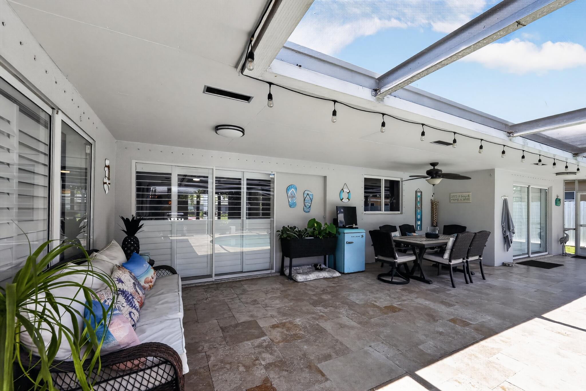 PASADENA LAKES SOUTH - Residential