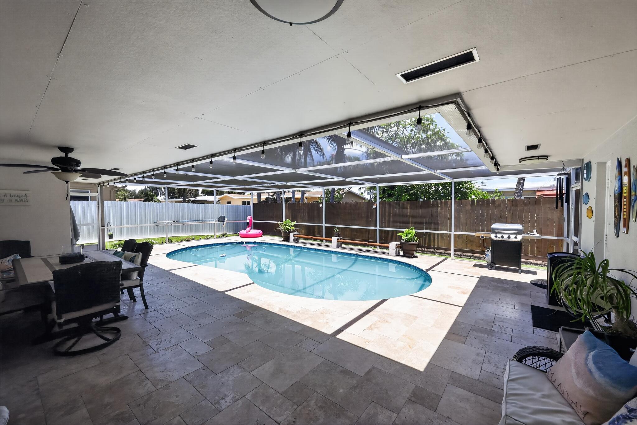 PASADENA LAKES SOUTH - Residential
