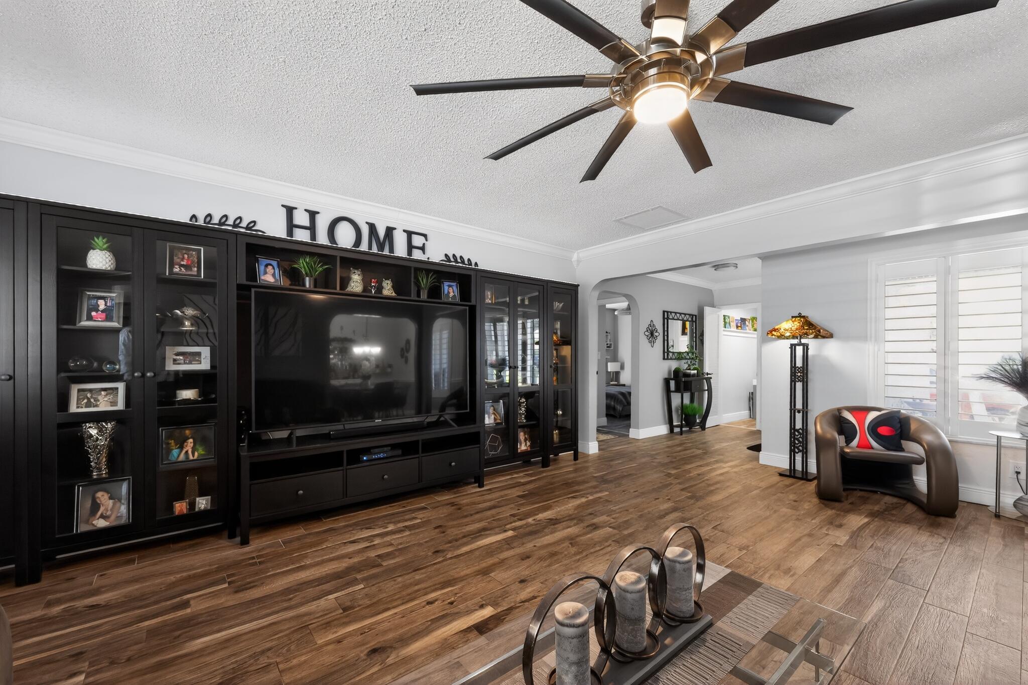 PASADENA LAKES SOUTH - Residential