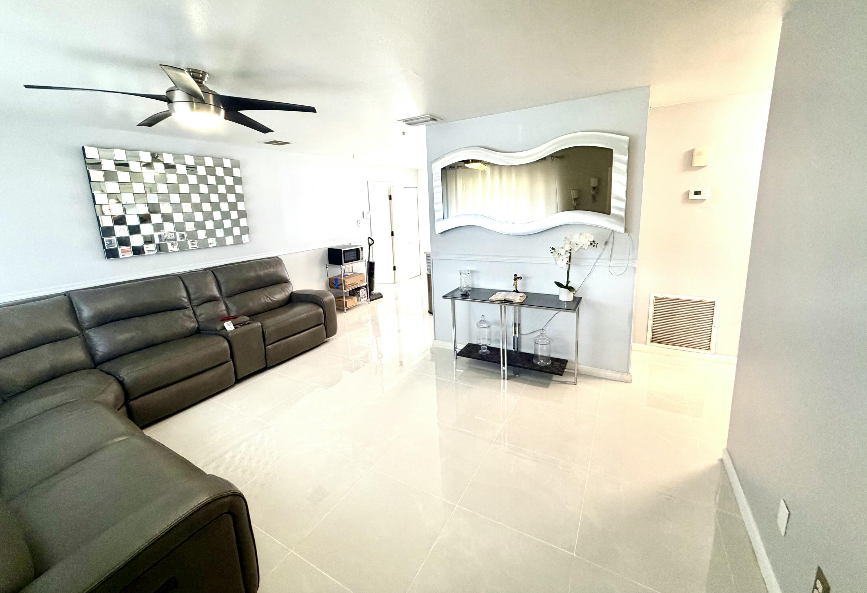 PORT ST LUCIE SECTION 25 - Residential