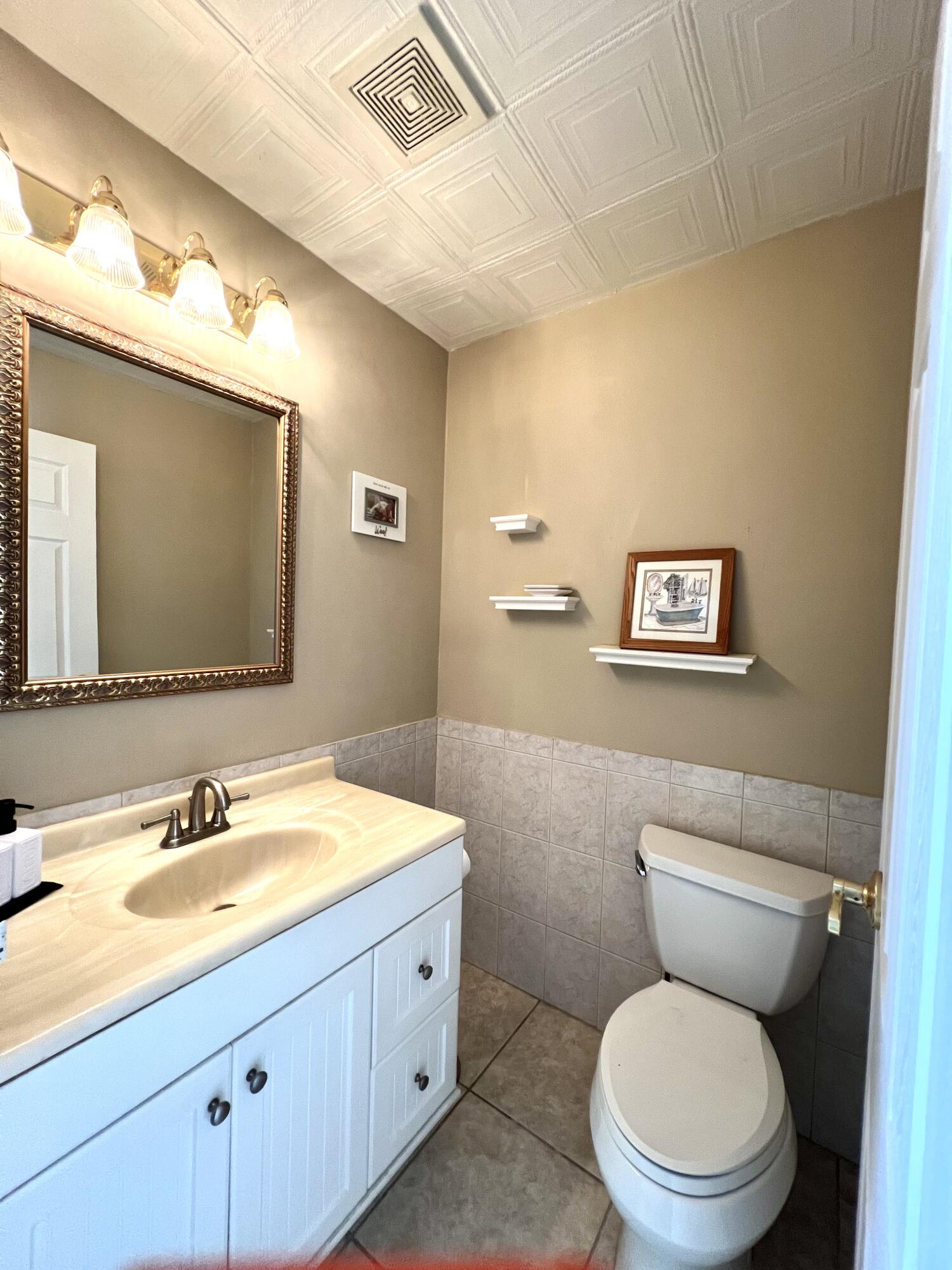 KINGS POINT SEVILLE CONDOS - Residential Lease
