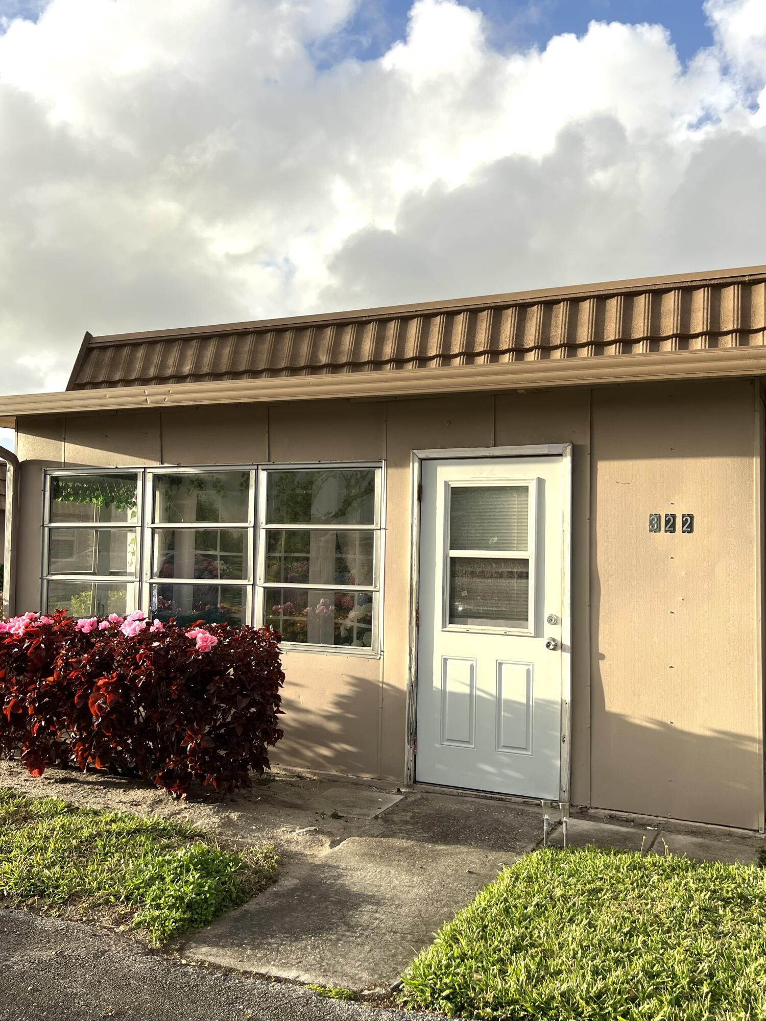 KINGS POINT SEVILLE CONDOS - Residential Lease