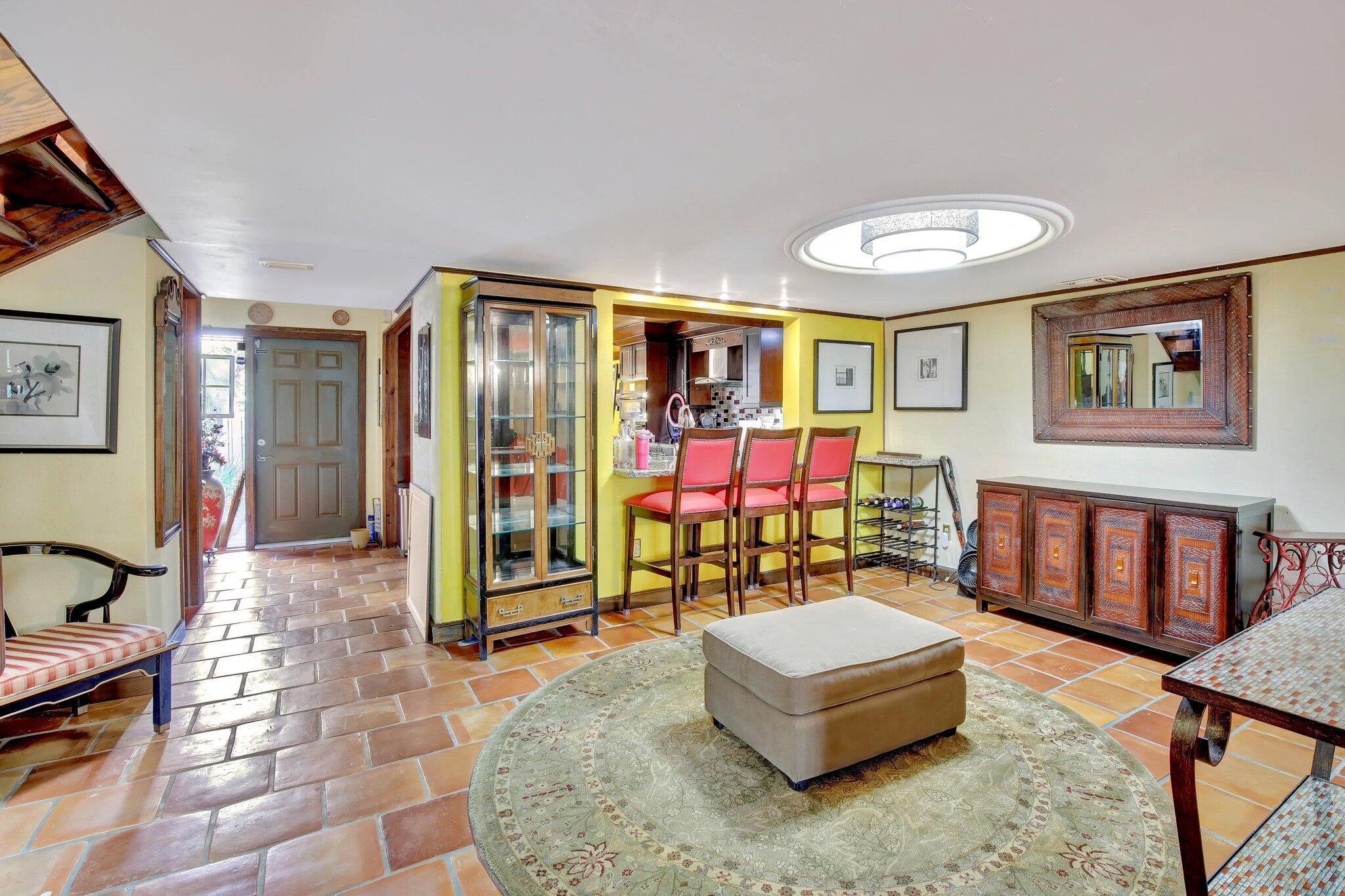 TOWNHOUSES OF THE CALIF CLUB - Residential