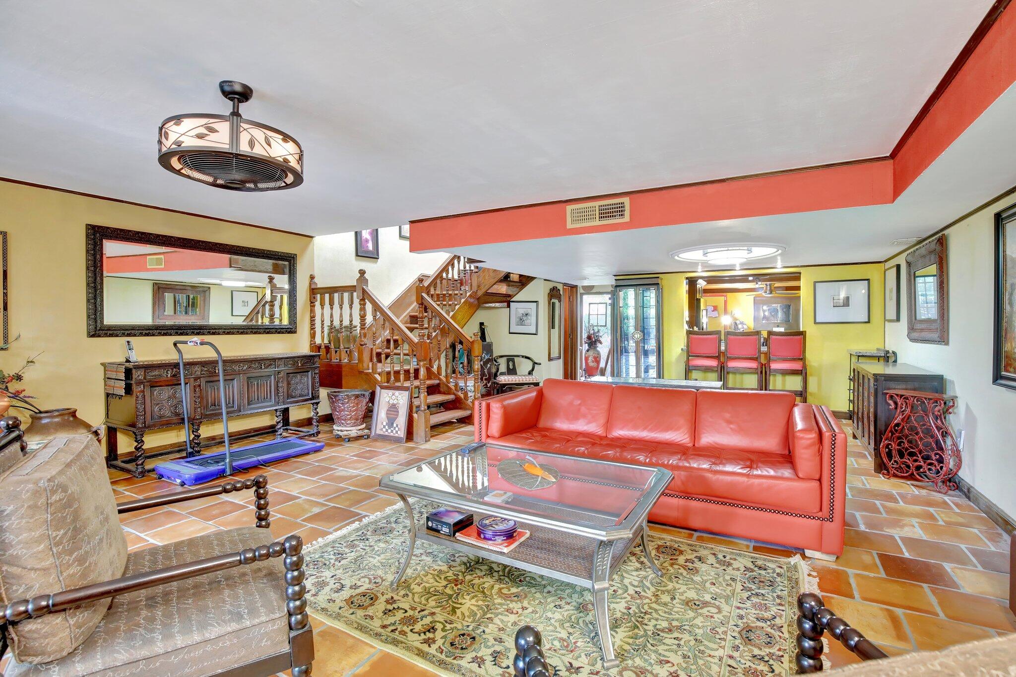 TOWNHOUSES OF THE CALIF CLUB - Residential