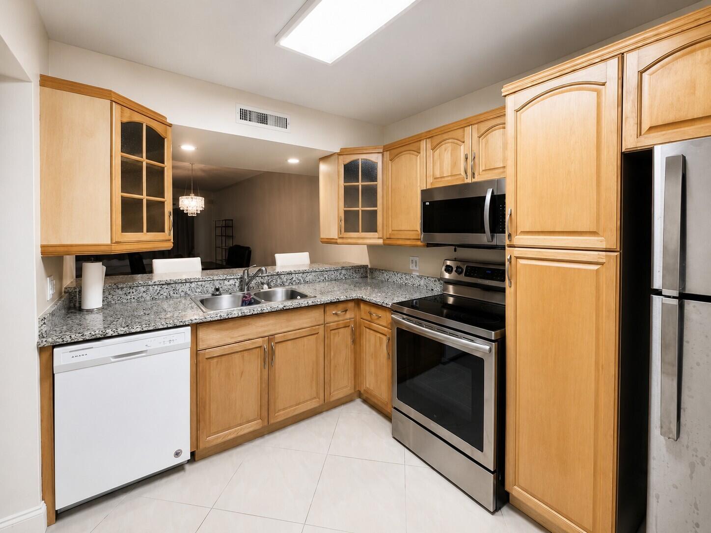 WHITEHALL CONDO OF THE LA - Residential