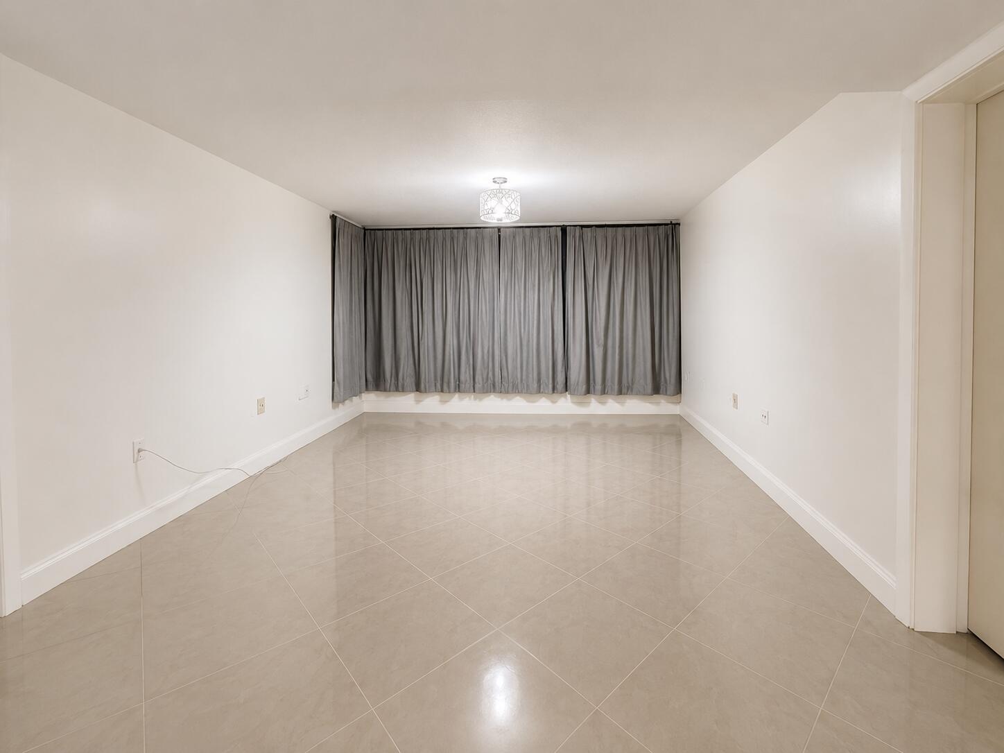 WHITEHALL CONDO OF THE LA - Residential