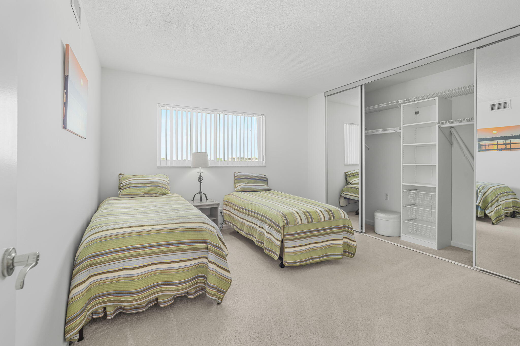LAKE HARBOUR TOWERS EAST CONDO - Residential