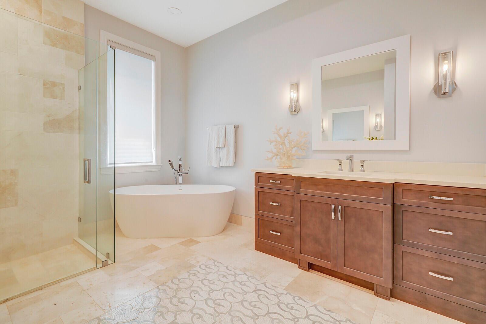 PALM BEACH ISLES 1 - Residential