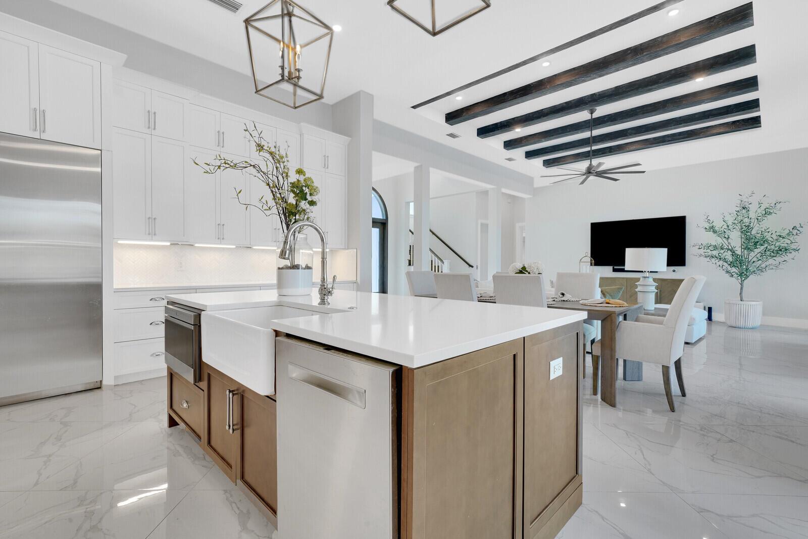 PALM BEACH ISLES 1 - Residential