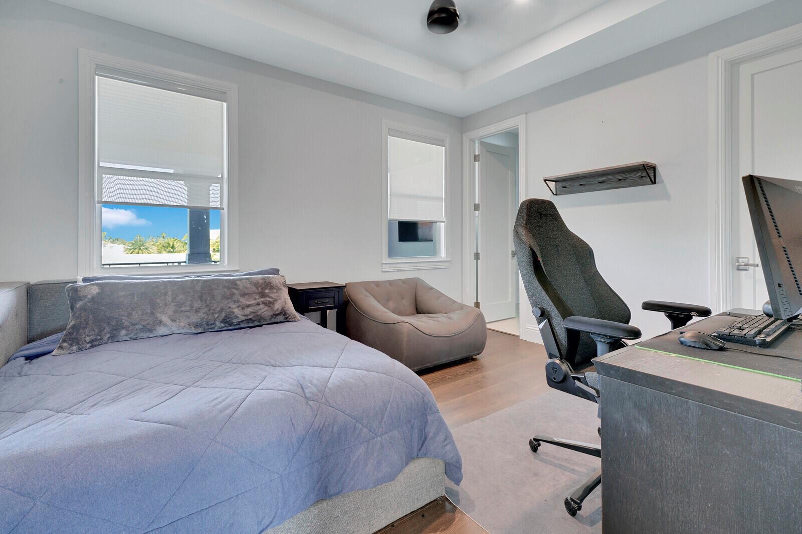 PALM BEACH ISLES 1 - Residential