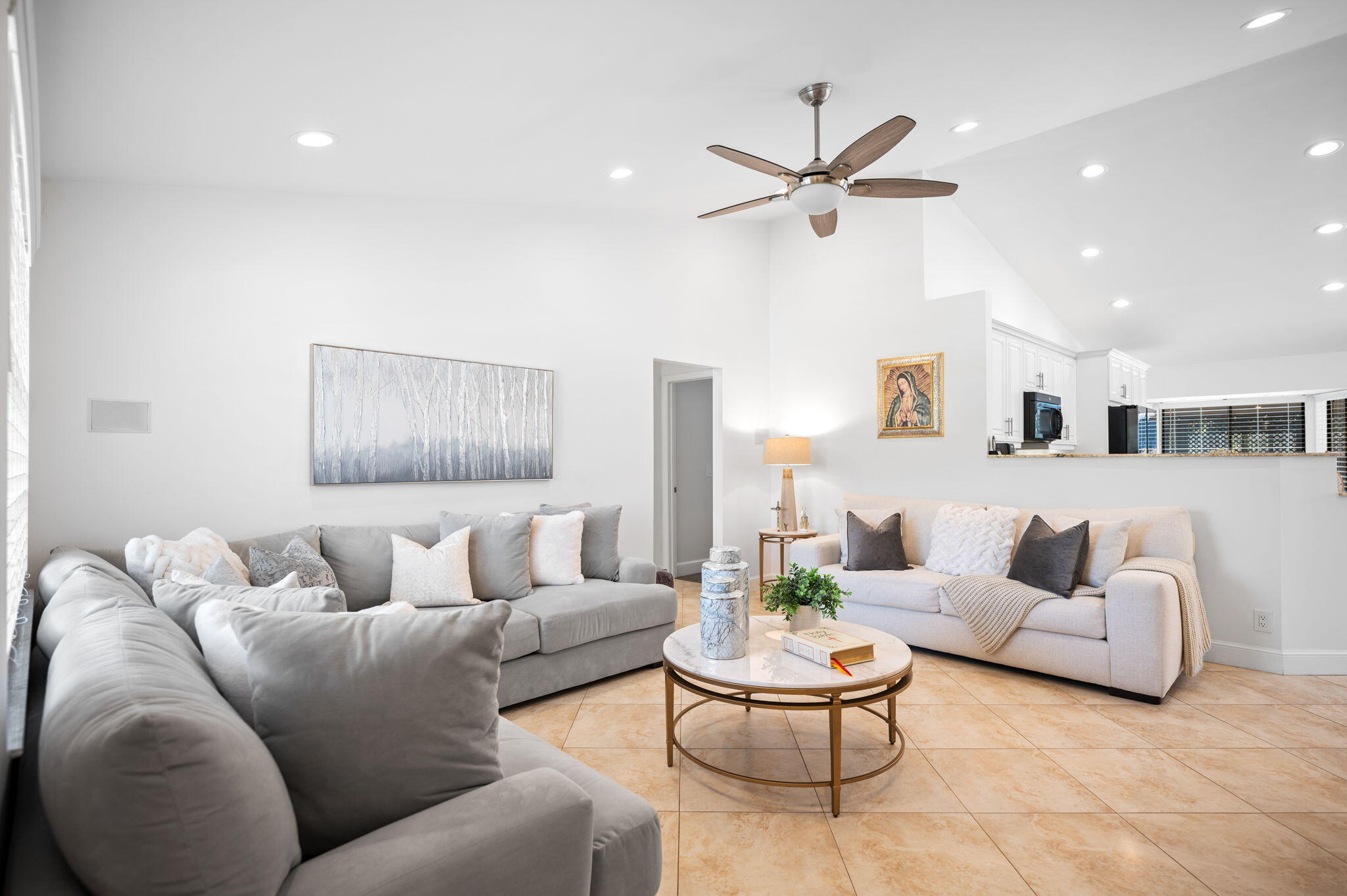 BAY WINDS 3 - Residential