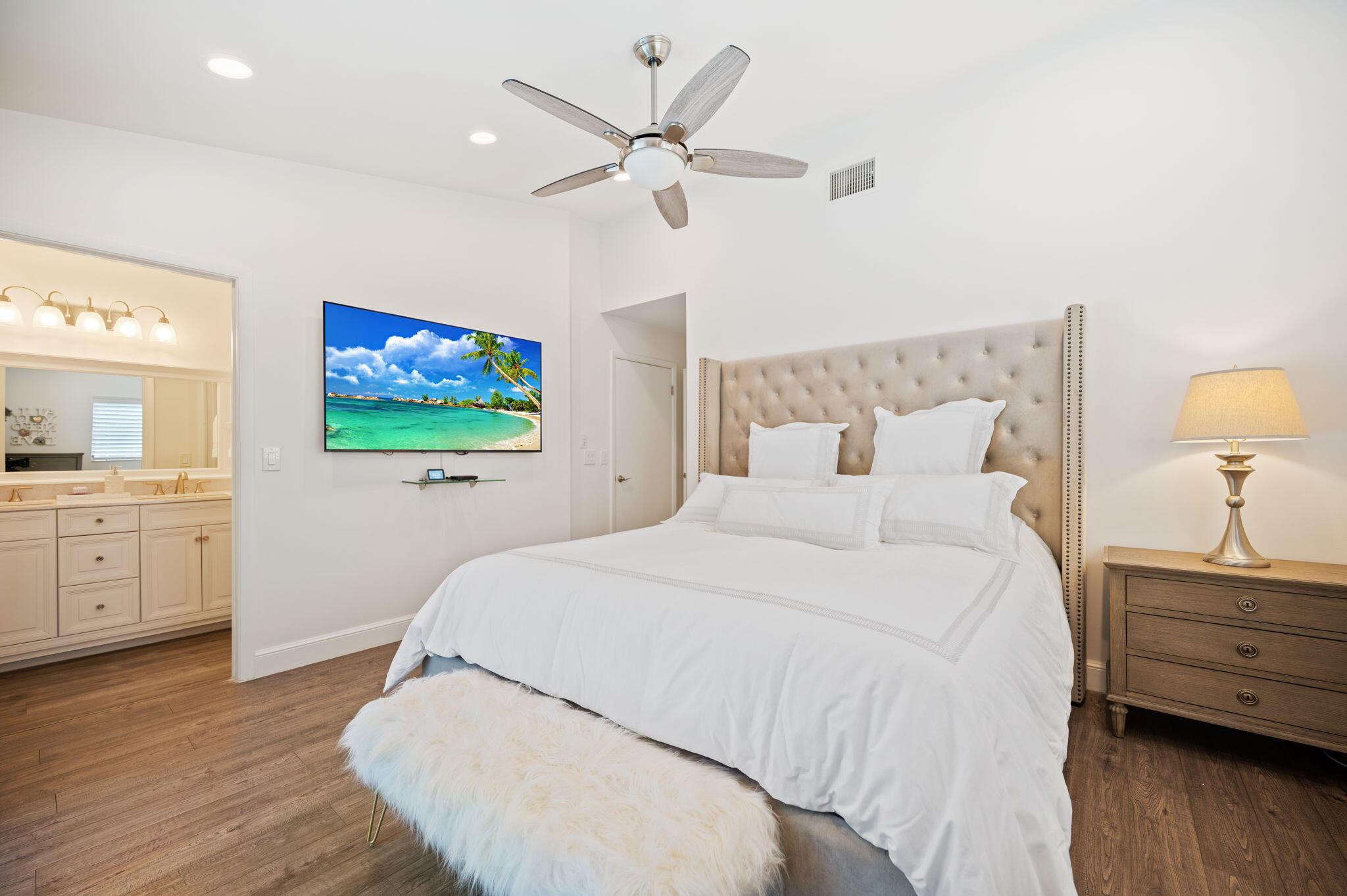 BAY WINDS 3 - Residential